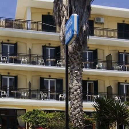 Niki Hotel Samos Town Bagian luar foto