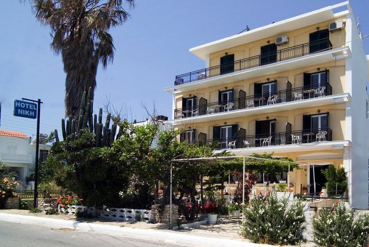 Niki Hotel Samos Town Bagian luar foto